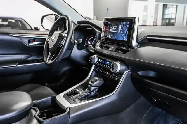 2024 Toyota RAV4 XLE | AWD | Toit ouvrant | Caméra | Carplay | - Photo 35