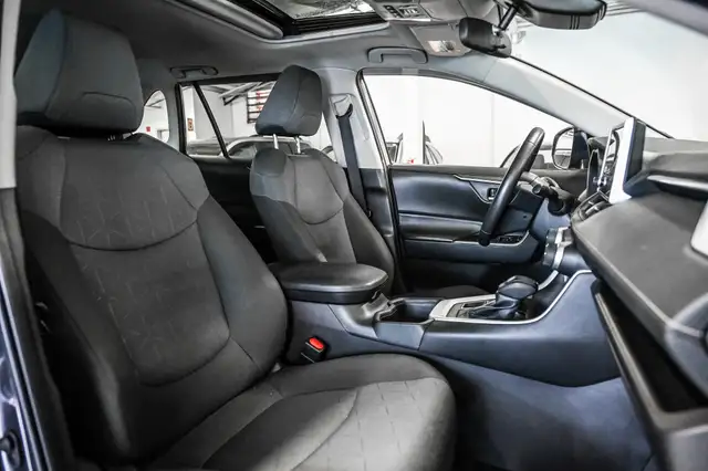 2024 Toyota RAV4 XLE | AWD | Toit ouvrant | Caméra | Carplay | - Photo 36