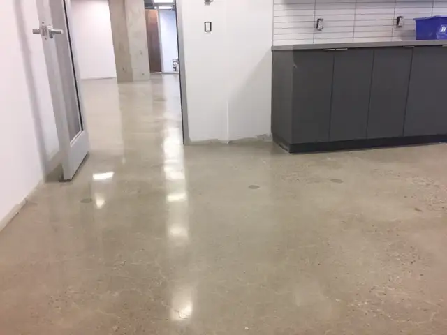 concrete polishing - Photo 2