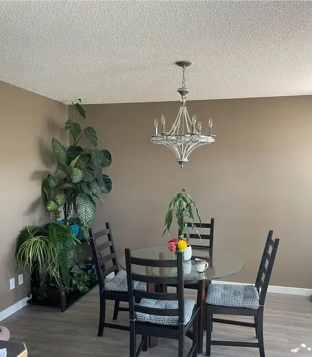 House for rent - Photo 3