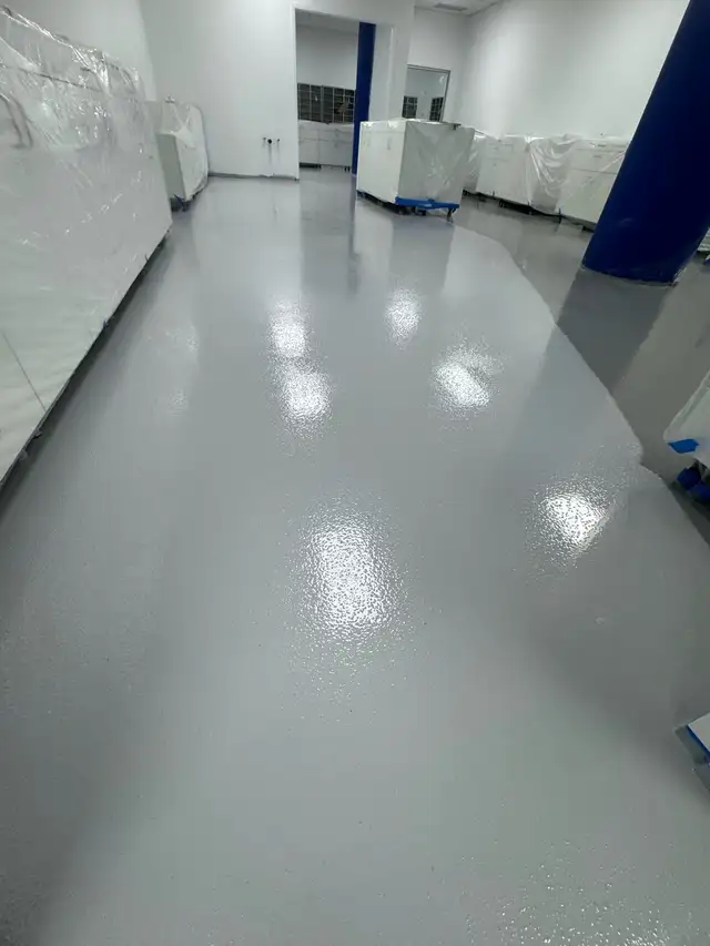 warehouse floor grinding / coating / sealing - Photo 3