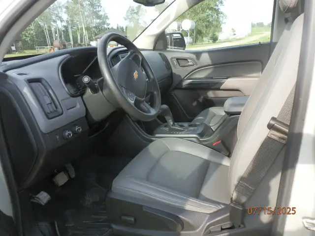 Truck for sale - Photo 3