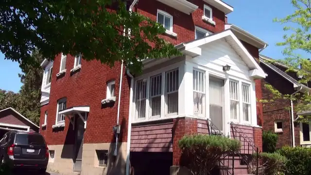 GRAD HOUSE.Grad Students ONLY. 1 Unit wth Pvt Ensuite Bathrm