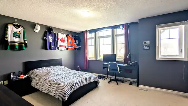 5-Bedroom Student House | $800-$1200/room | May 1 | South Guelph - Photo 3