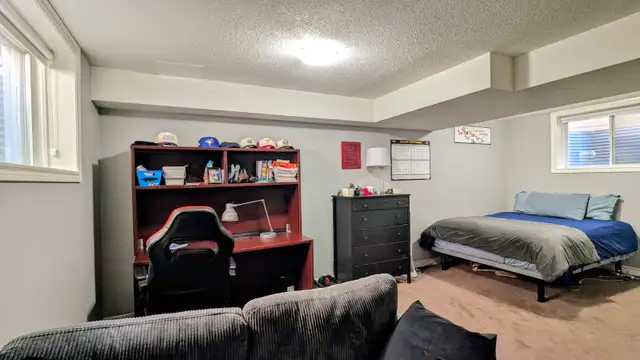 5-Bedroom Student House | $800-$1200/room | May 1 | South Guelph - Photo 5