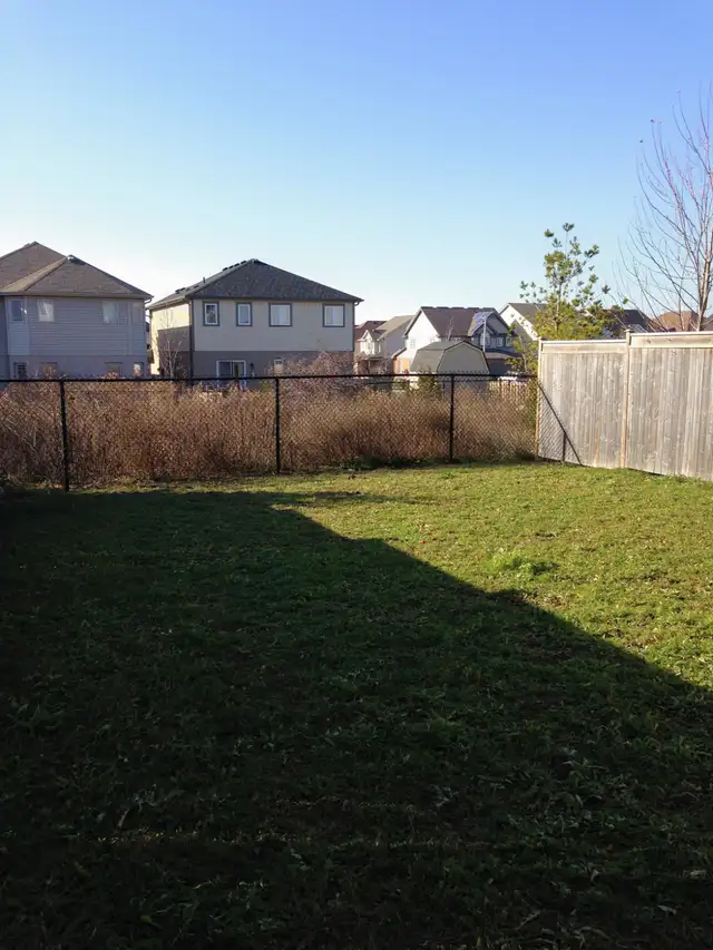 5-Bedroom Student House | $800-$1200/room | May 1 | South Guelph - Photo 11
