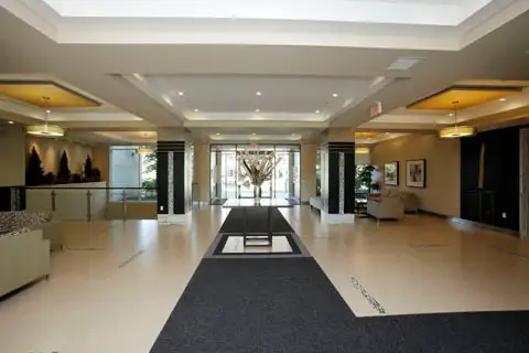 EXECUTIVE CORNER SUITE |~1000 Sq Ft | 2 Bed   2 Bath | 15TH Flr - Photo 9