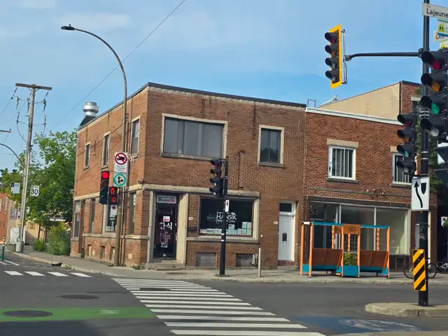 Restaurant à Vendre / Restaurant Sale