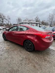 Hyundai Elantra 2012 - Photo 2