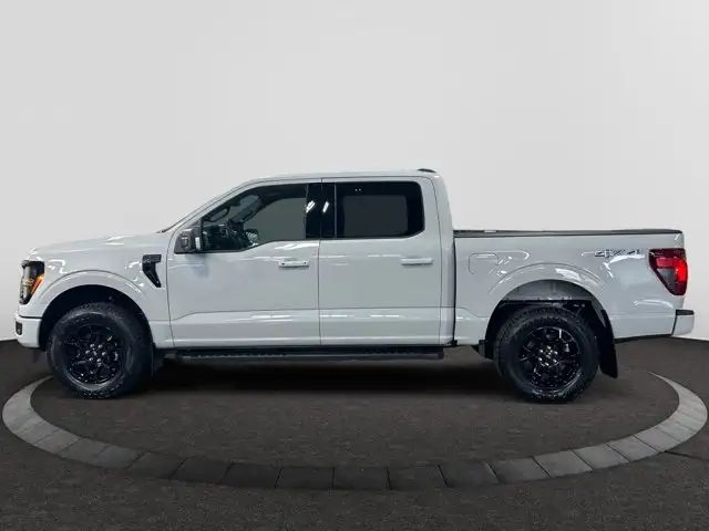 2026 Ford F-150 XLT - Photo 2