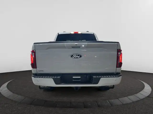 2026 Ford F-150 XLT - Photo 4