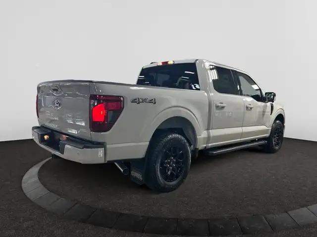 2026 Ford F-150 XLT - Photo 5