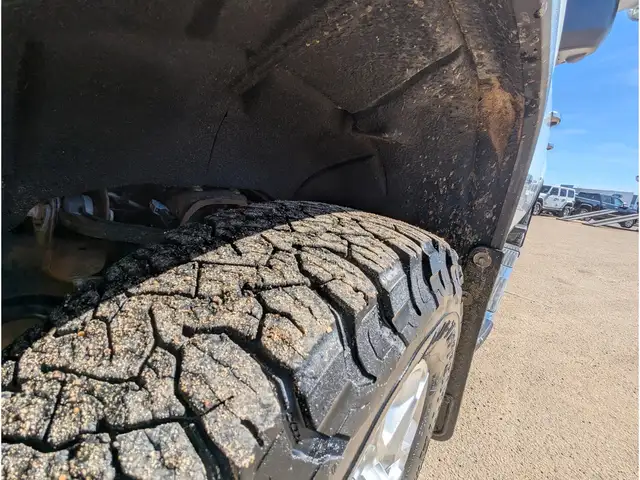 2023 Chevrolet SILVERADO 3500HD LTZ 6.6L GAS/Touch Nav/Sunroof/C - Photo 26