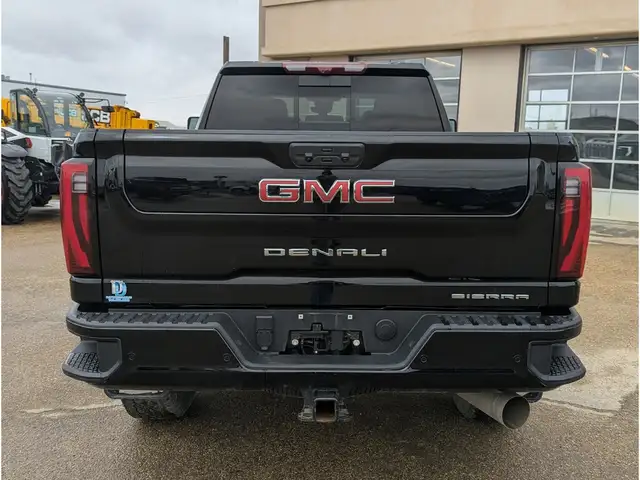 2025 GMC Sierra 3500HD Denali 6.6L V8/Touch Nav/Sunroof/Camera - Photo 9