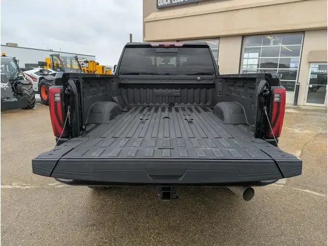 2025 GMC Sierra 3500HD Denali 6.6L V8/Touch Nav/Sunroof/Camera - Photo 10