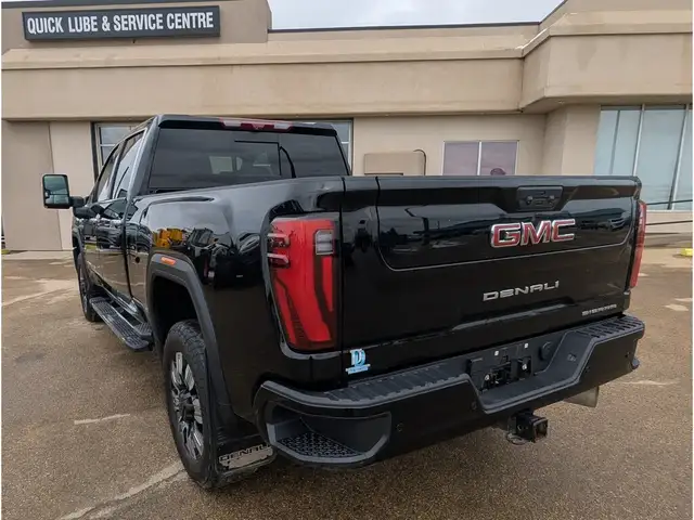 2025 GMC Sierra 3500HD Denali 6.6L V8/Touch Nav/Sunroof/Camera - Photo 12