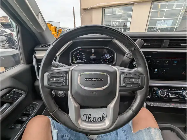 2025 GMC Sierra 3500HD Denali 6.6L V8/Touch Nav/Sunroof/Camera - Photo 16