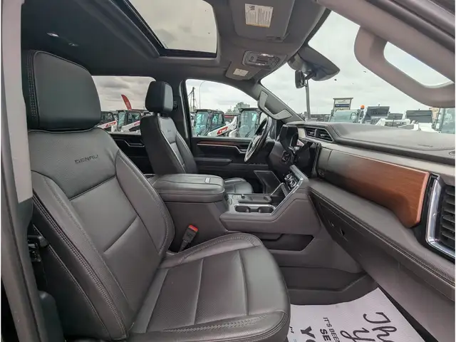 2025 GMC Sierra 3500HD Denali 6.6L V8/Touch Nav/Sunroof/Camera - Photo 23