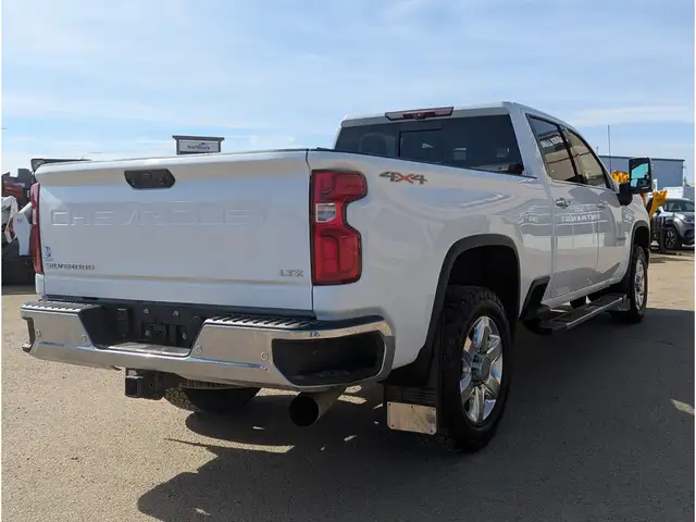 2023 Chevrolet SILVERADO 3500HD LTZ 6.6L Diesel/Nav/Sunroof/Came - Photo 10