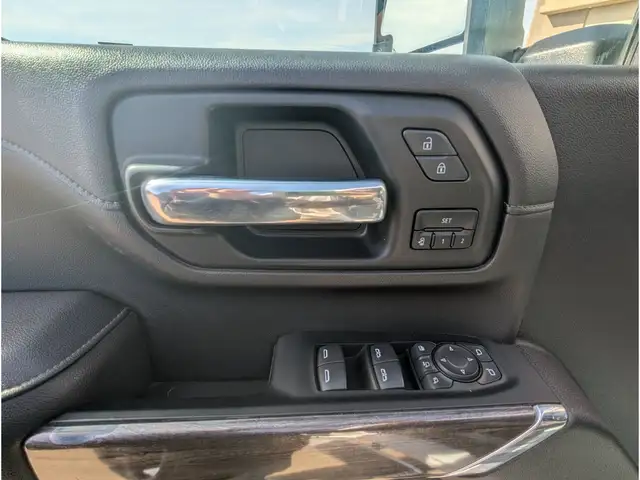 2023 Chevrolet SILVERADO 3500HD LTZ 6.6L Diesel/Nav/Sunroof/Came - Photo 15