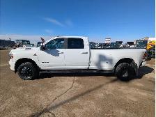 2024 Ram 3500 Big Horn 6.7L Diesel/Dually/Nav/Cam/DELETED - Photo 2