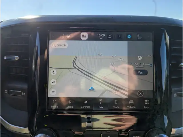 2024 Ram 3500 Big Horn 6.7L Diesel/Dually/Nav/Cam/DELETED - Photo 3