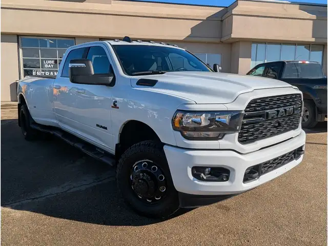 2024 Ram 3500 Big Horn 6.7L Diesel/Dually/Nav/Cam/DELETED - Photo 7