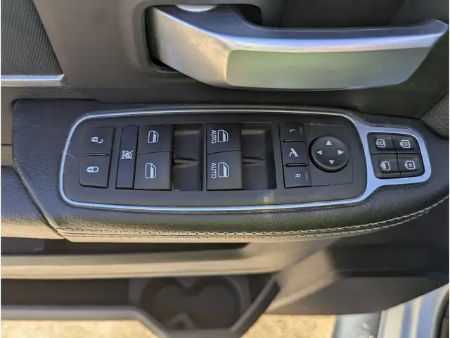 2024 Ram 3500 Big Horn 6.7L Diesel/Dually/Nav/Cam/DELETED - Photo 14