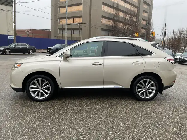 2015 Lexus RX 450H AWD - LEATHER! HUD! NAV! BACK-UP CAM! BSM! MA - Photo 4