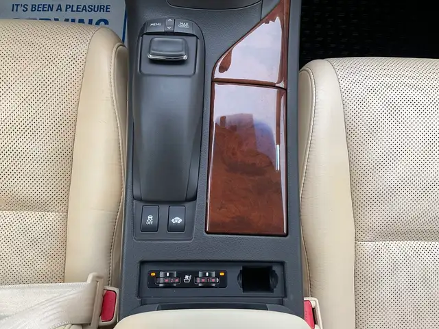 2015 Lexus RX 450H AWD - LEATHER! HUD! NAV! BACK-UP CAM! BSM! MA - Photo 23