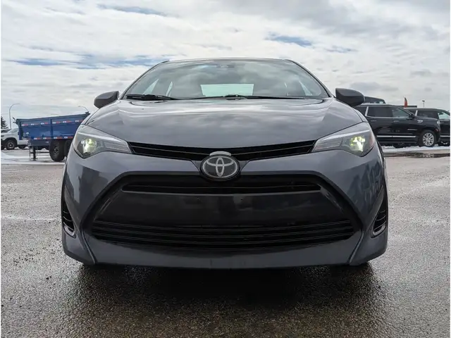 2018 Toyota Corolla LE Touchscreen/Heated Seats/Heated Wipers - Photo 6