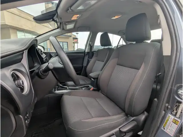 2018 Toyota Corolla LE Touchscreen/Heated Seats/Heated Wipers - Photo 15