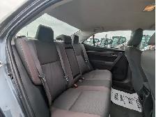 2018 Toyota Corolla LE Touchscreen/Heated Seats/Heated Wipers - Photo 18