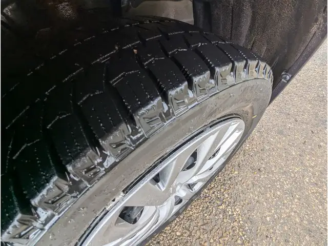 2018 Toyota Corolla LE Touchscreen/Heated Seats/Heated Wipers - Photo 21