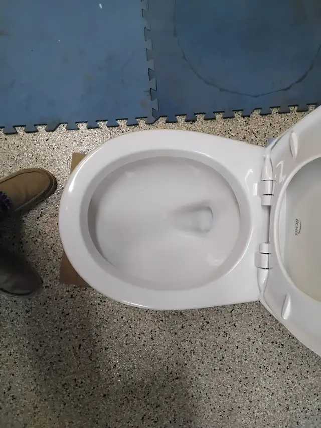 Powder Room Fixtures and Accessories - Photo 8