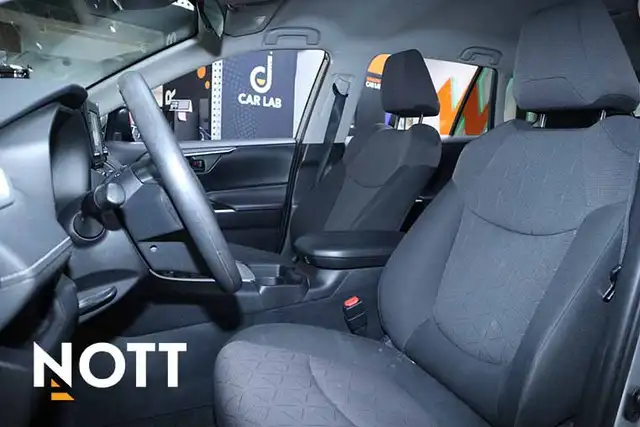 2019 TOYOTA RAV-4 LE - | TWO SETS OF WHEELS | LOW KM - Photo 9