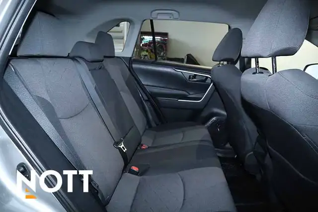 2019 TOYOTA RAV-4 LE - | TWO SETS OF WHEELS | LOW KM - Photo 18