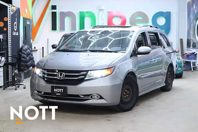 2016 HONDA ODYSSEY TOURING - ONE OWNER | LOW KM | FAMILY VAN