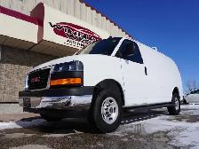 2023 GMC Savana Cargo Van 2500 RWD 135\' LOW KMS, CLEAN, READY F - Photo 14