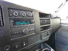 2023 GMC Savana Cargo Van 2500 RWD 135\' LOW KMS, CLEAN, READY F - Photo 24