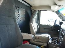 2023 GMC Savana Cargo Van 2500 RWD 135\' LOW KMS, CLEAN, READY F - Photo 28