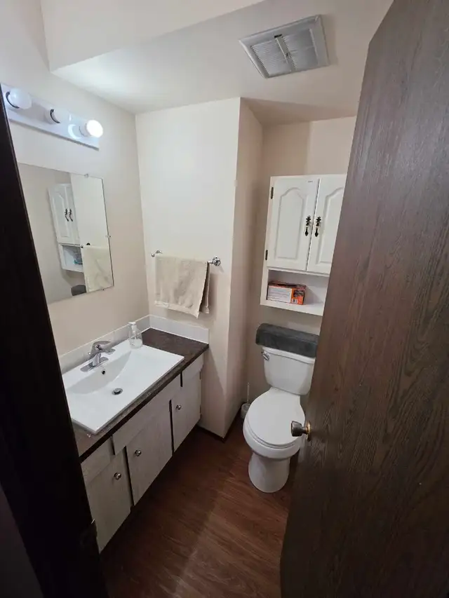 room for rent - Photo 6