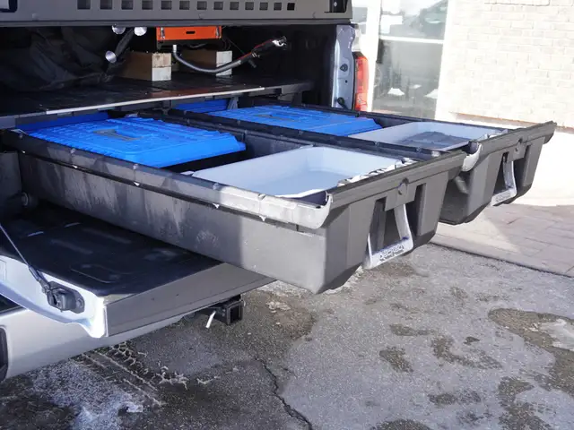 2017 Chevrolet Silverado 1500 ULTIMATE OUTDOOR PACKAGE! Truck a - Photo 19