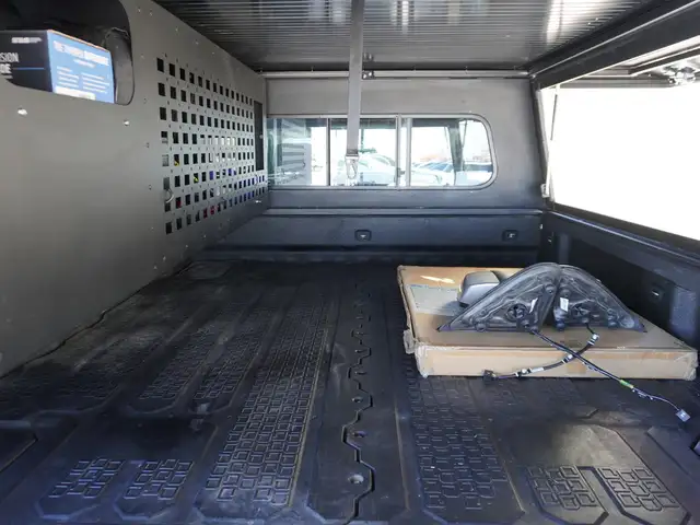 2017 Chevrolet Silverado 1500 ULTIMATE OUTDOOR PACKAGE! Truck a - Photo 20