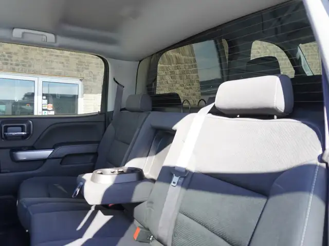 2017 Chevrolet Silverado 1500 ULTIMATE OUTDOOR PACKAGE! Truck a - Photo 31