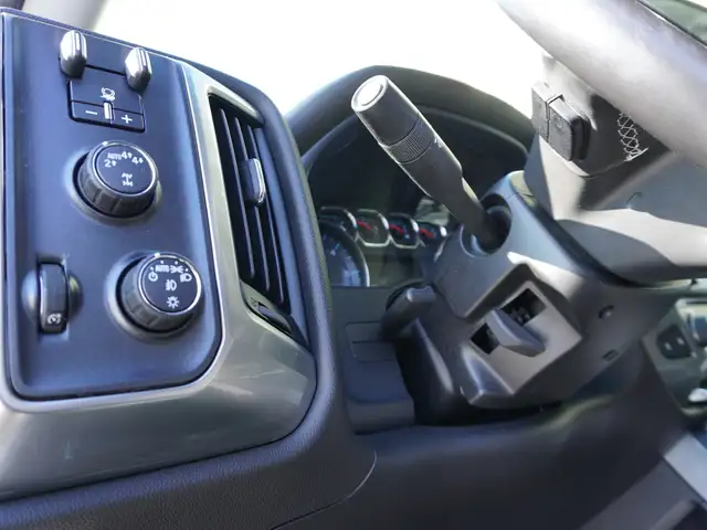 2017 Chevrolet Silverado 1500 ULTIMATE OUTDOOR PACKAGE! Truck a - Photo 42