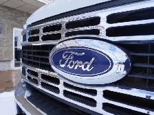 2023 Ford F-350 Godzilla 7.3 L | FLAT DECK | XLT Premium - Photo 38