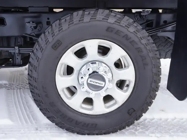 2023 Ford F-350 Godzilla 7.3 L | FLAT DECK | XLT Premium - Photo 41