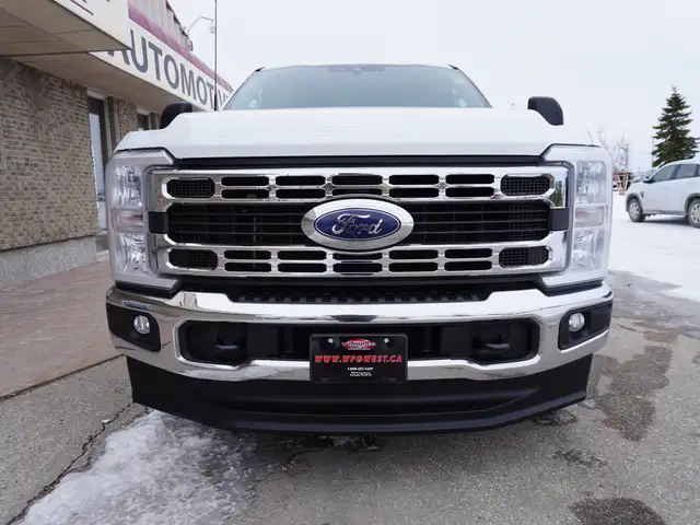 2023 Ford F-350 PREMIUM GODZILLA 7.3L V8 XLT 4x4 - Photo 6