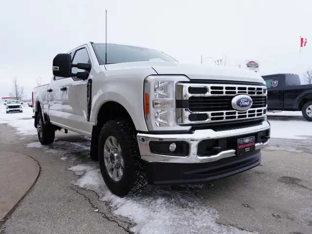 2023 Ford F-350 PREMIUM GODZILLA 7.3L V8 XLT 4x4 - Photo 8